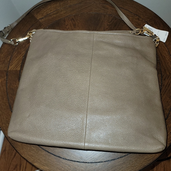 Brand New Coach Madison Tan Pebbled Leather Hobo Bag - Picture 3 of 6